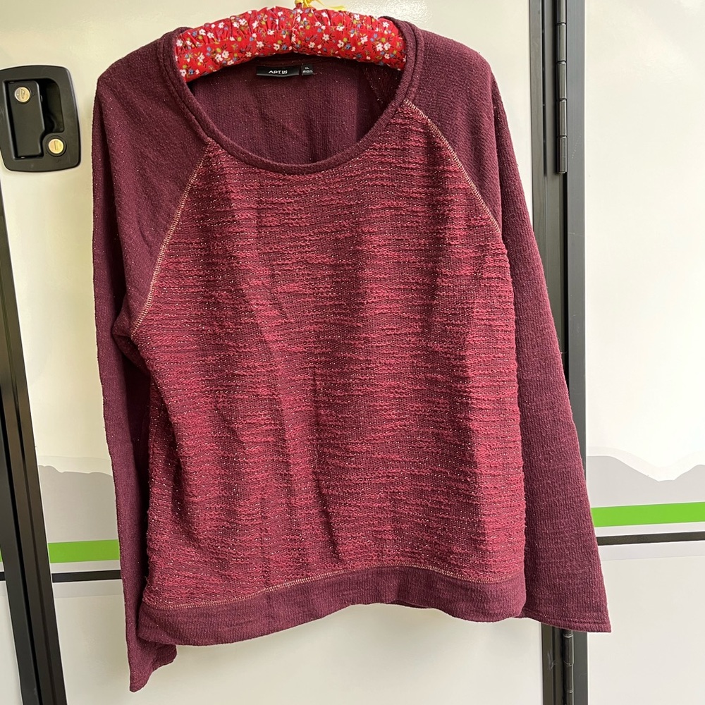 Deep purple sweater, long sleeve, Apart9, covered  with. gold glitter.